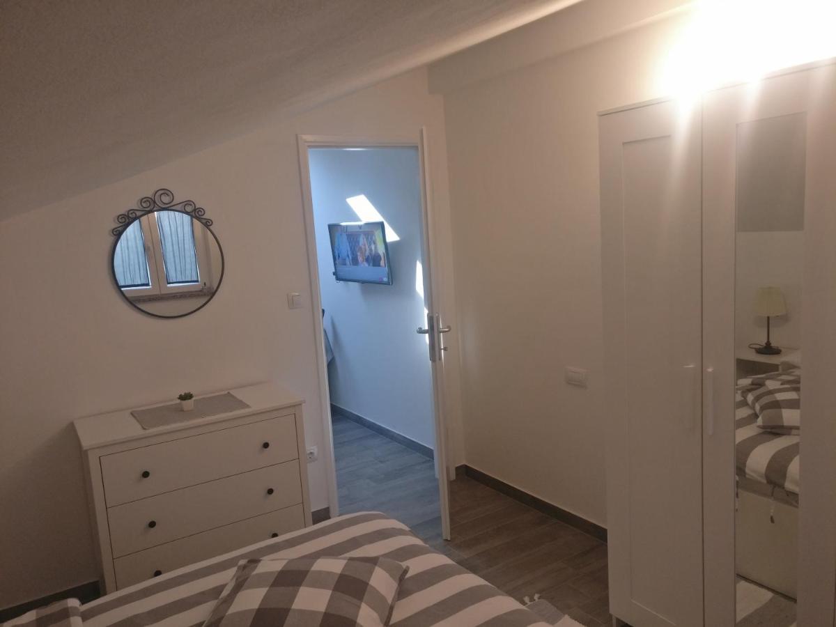 Apartmani Popovic Poreč Extérieur photo